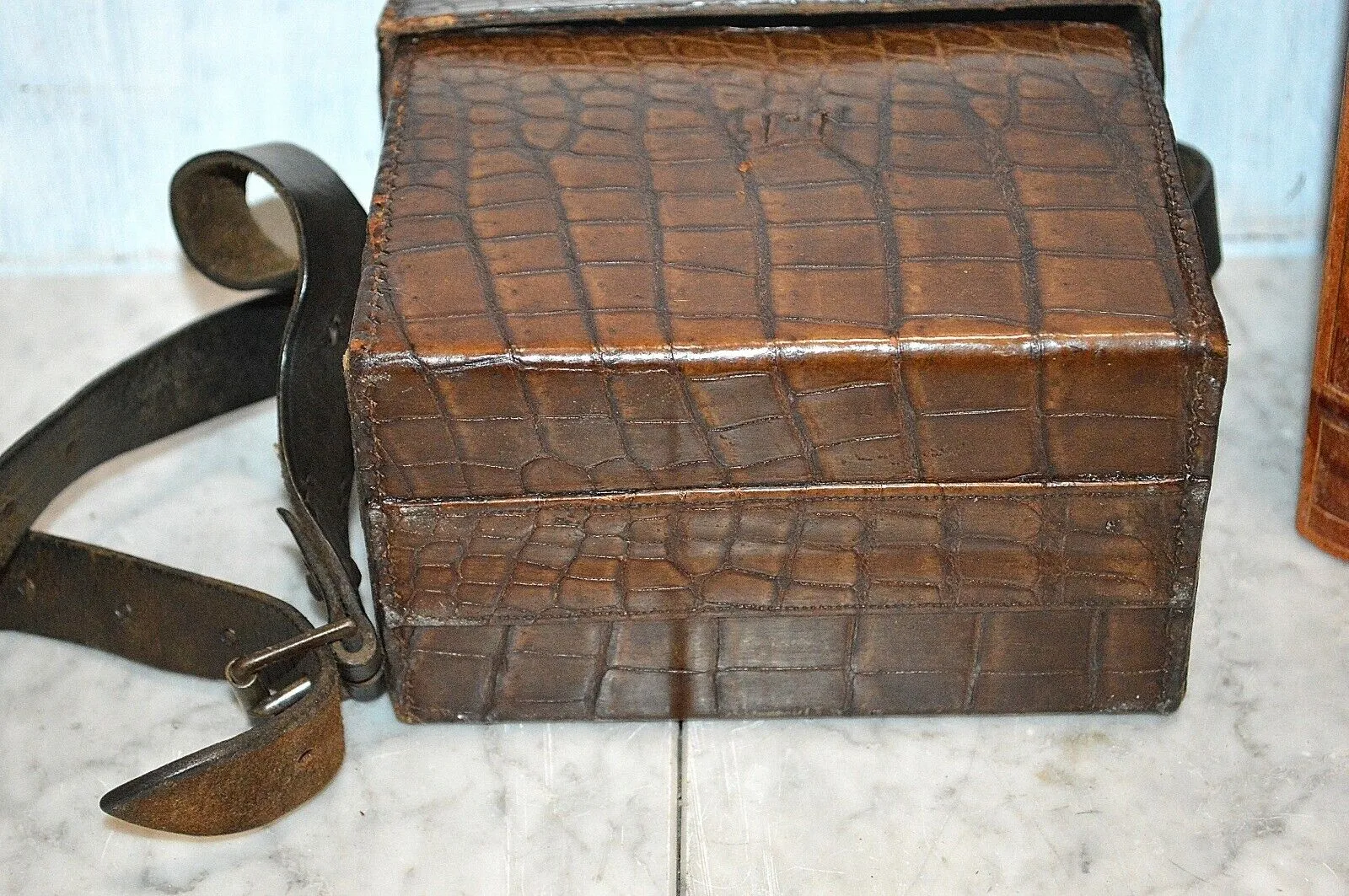 Antique English Embossed Croc Leather Hunting Travel Case Bag  Box With Strap