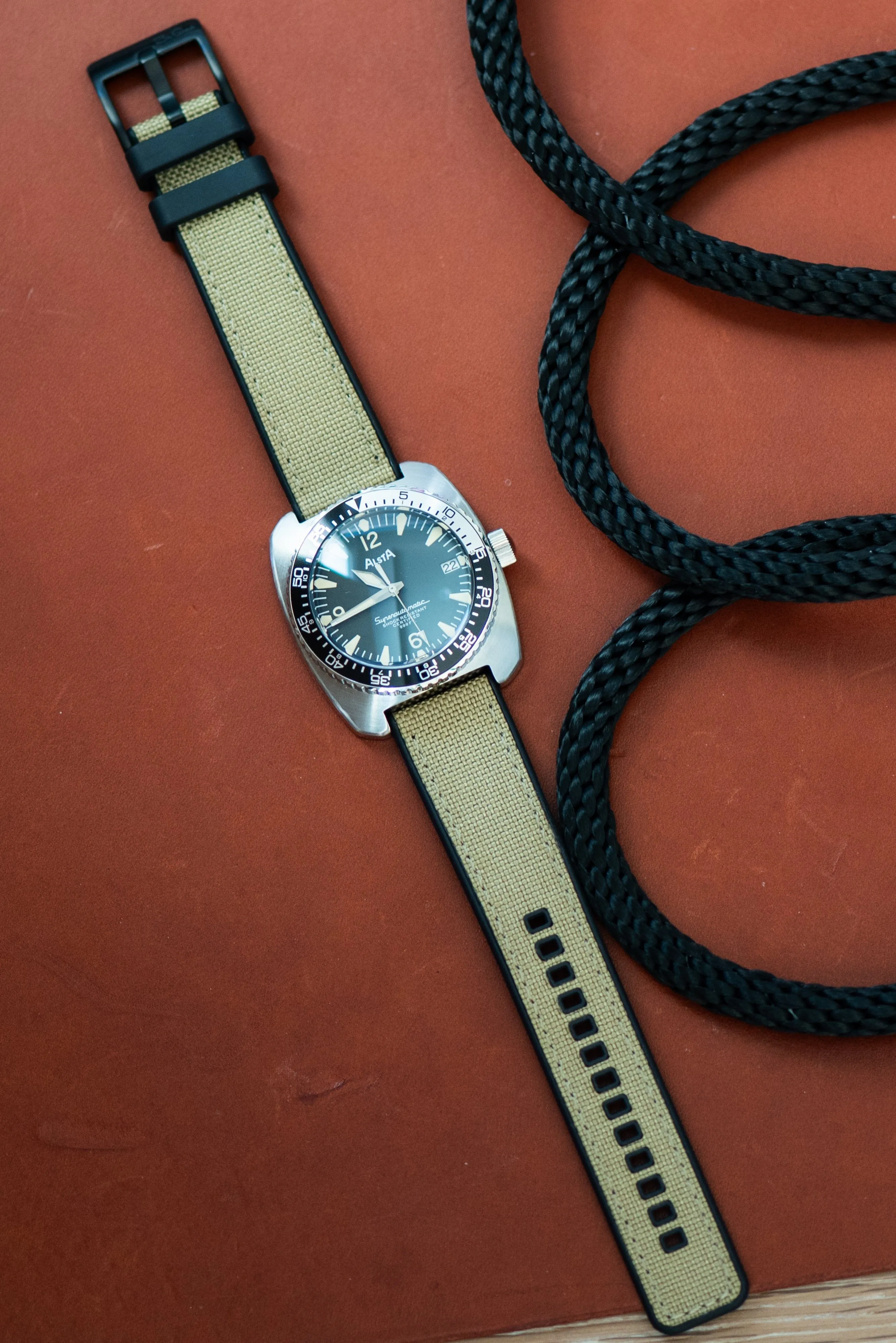 Canvas & Rubber - Tan