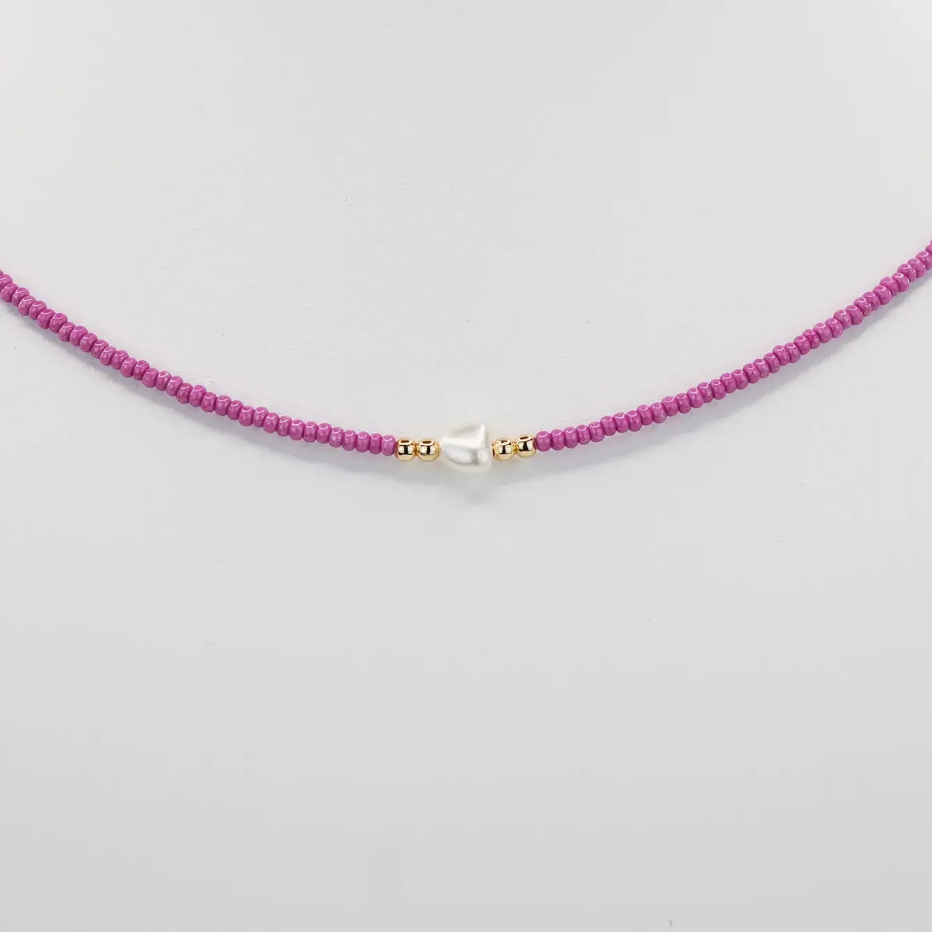 Delicate Pink Beaded Summer Necklace: Subtle Elegance 