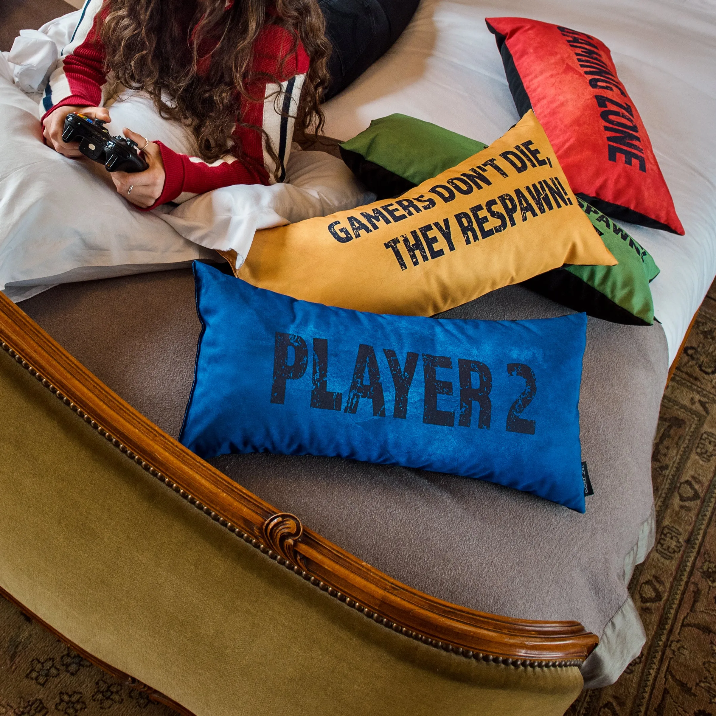 Gaming Cushion - Gaming Girl (Pink)
