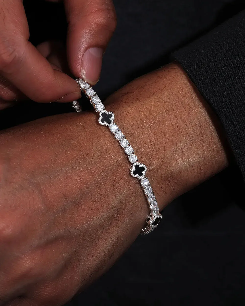 MOISSANITE BLACK CLOVER TENNIS BRACELET.