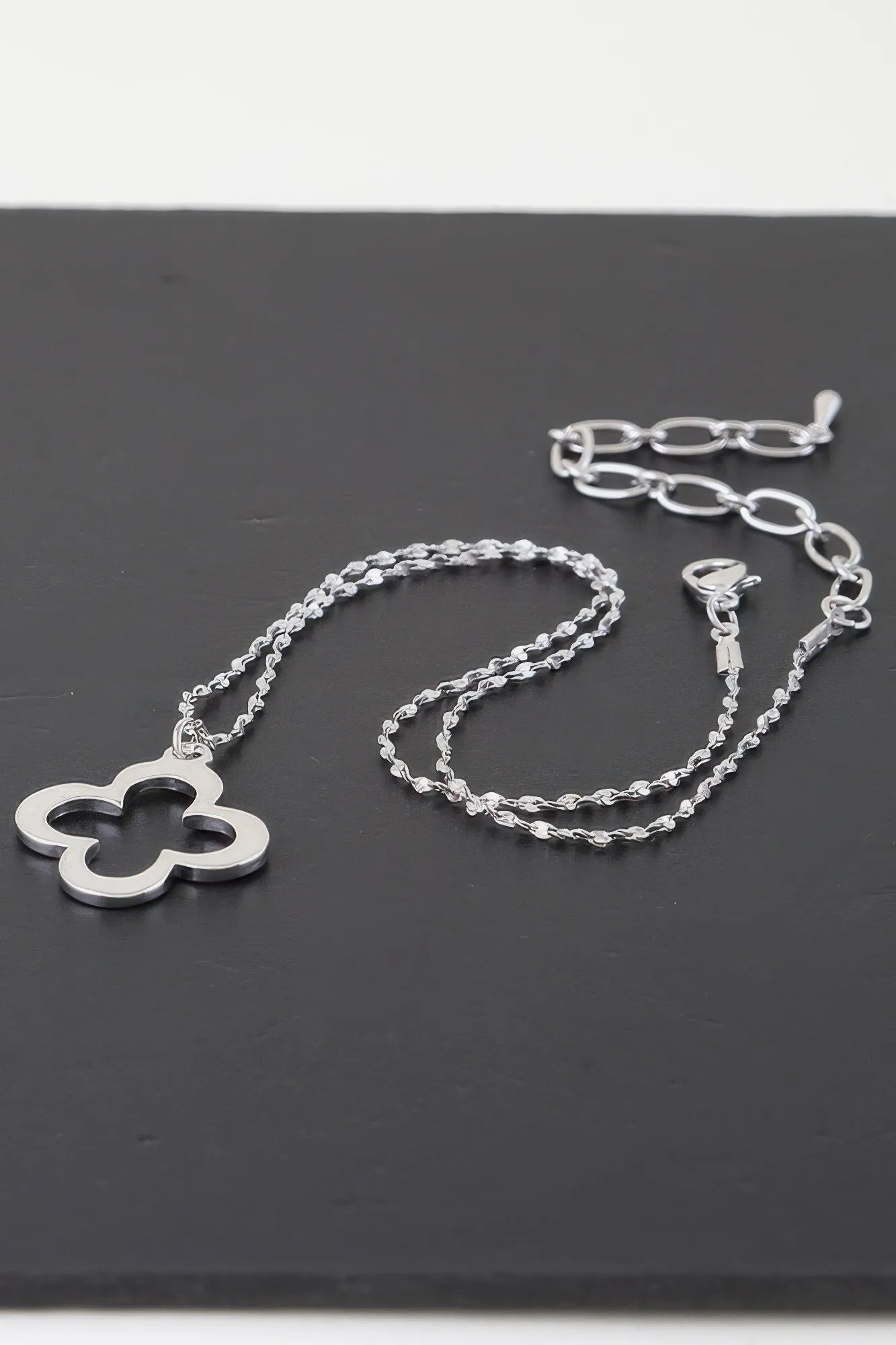 Open Clover Pendant Necklace