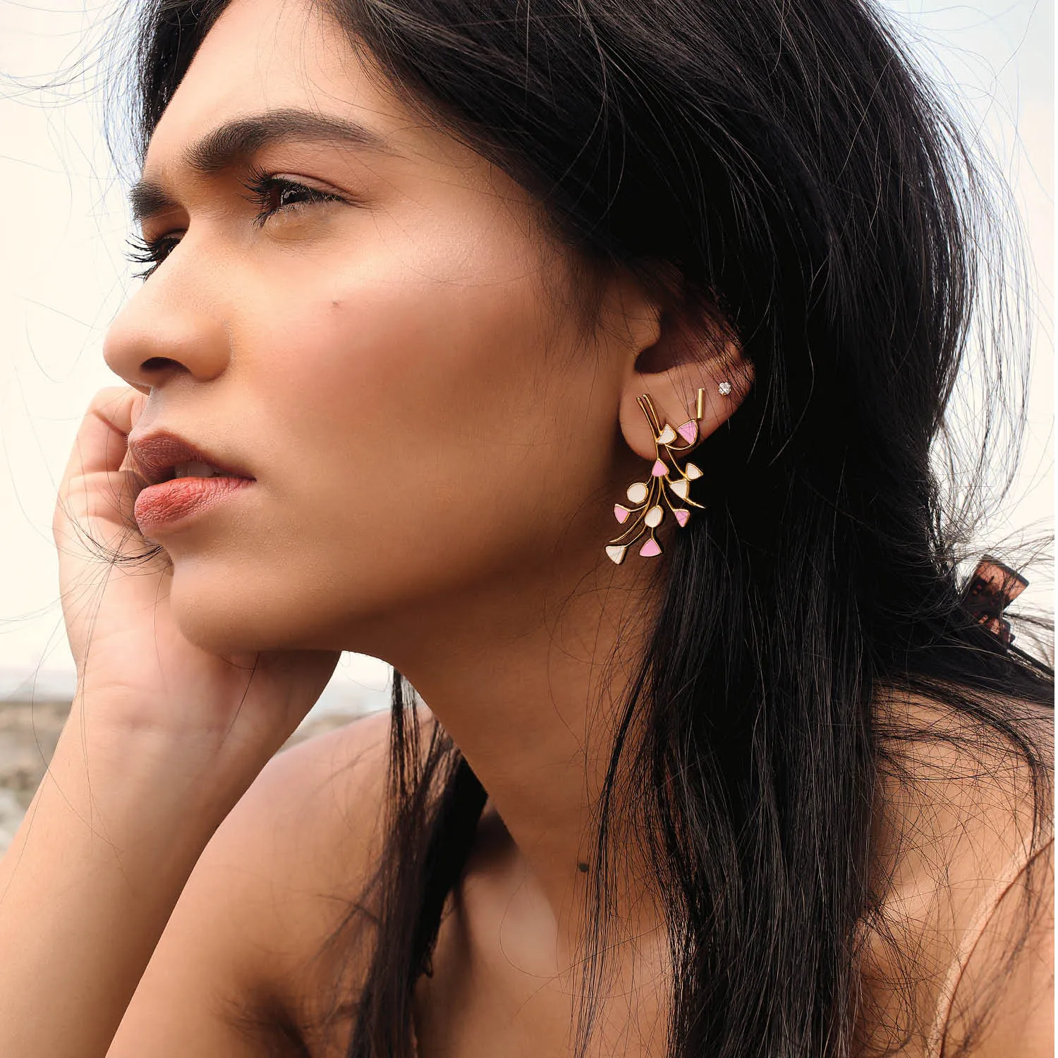 REKA STUDS