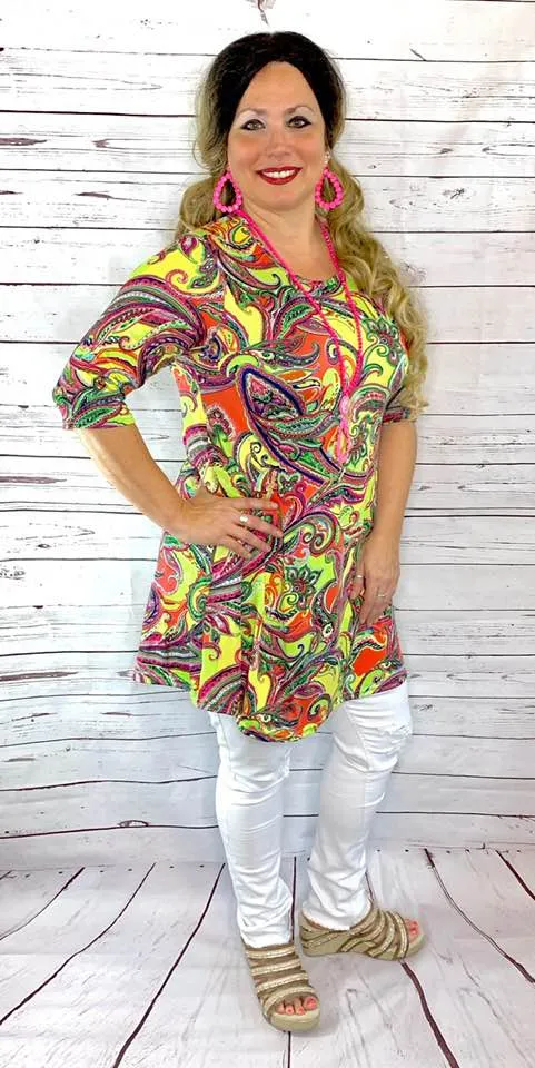 S, L : Paradise Neon Paisley Flutter Tunic