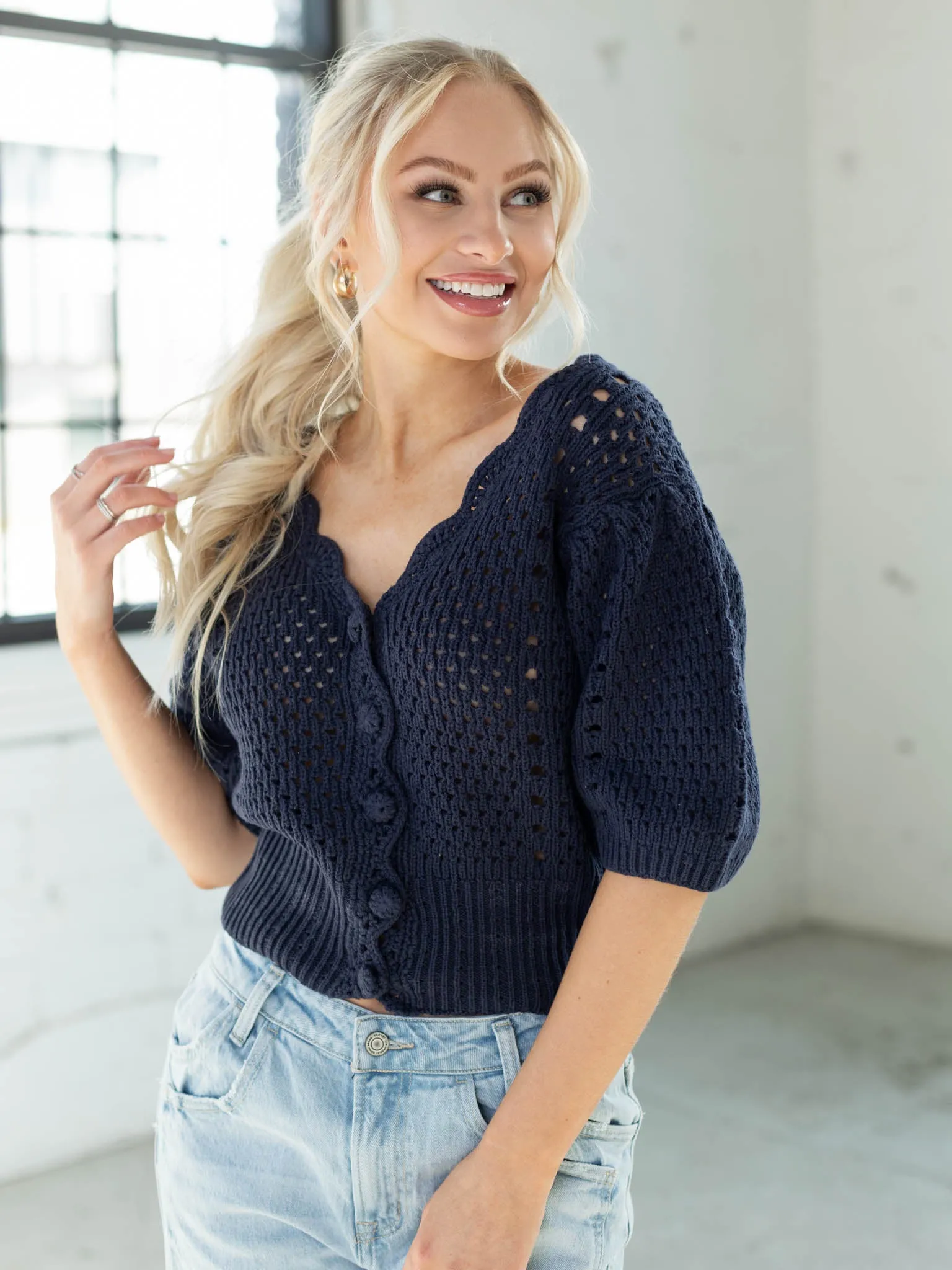 Short Sleeve Scallop Sweater Cardigan