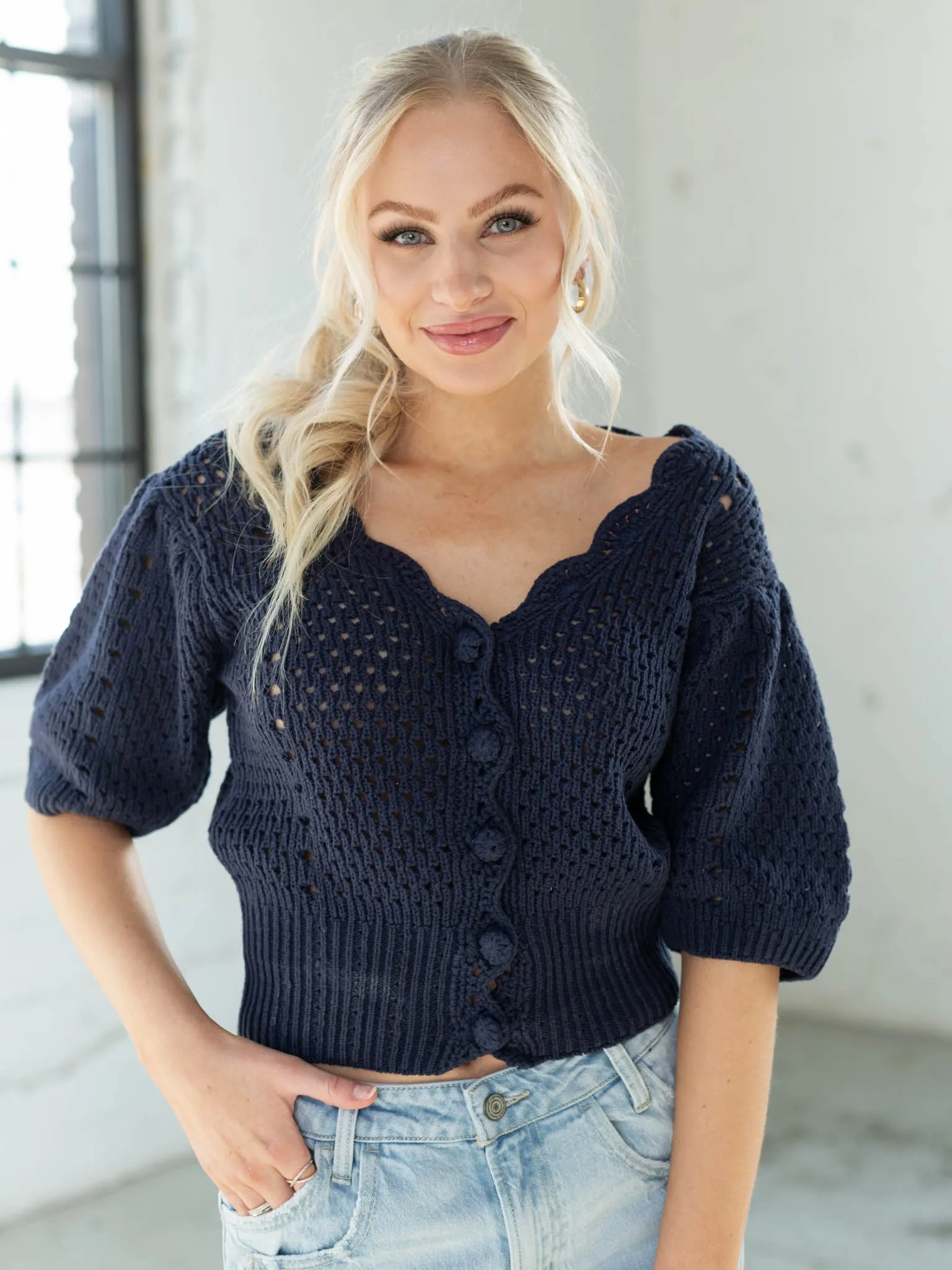 Short Sleeve Scallop Sweater Cardigan