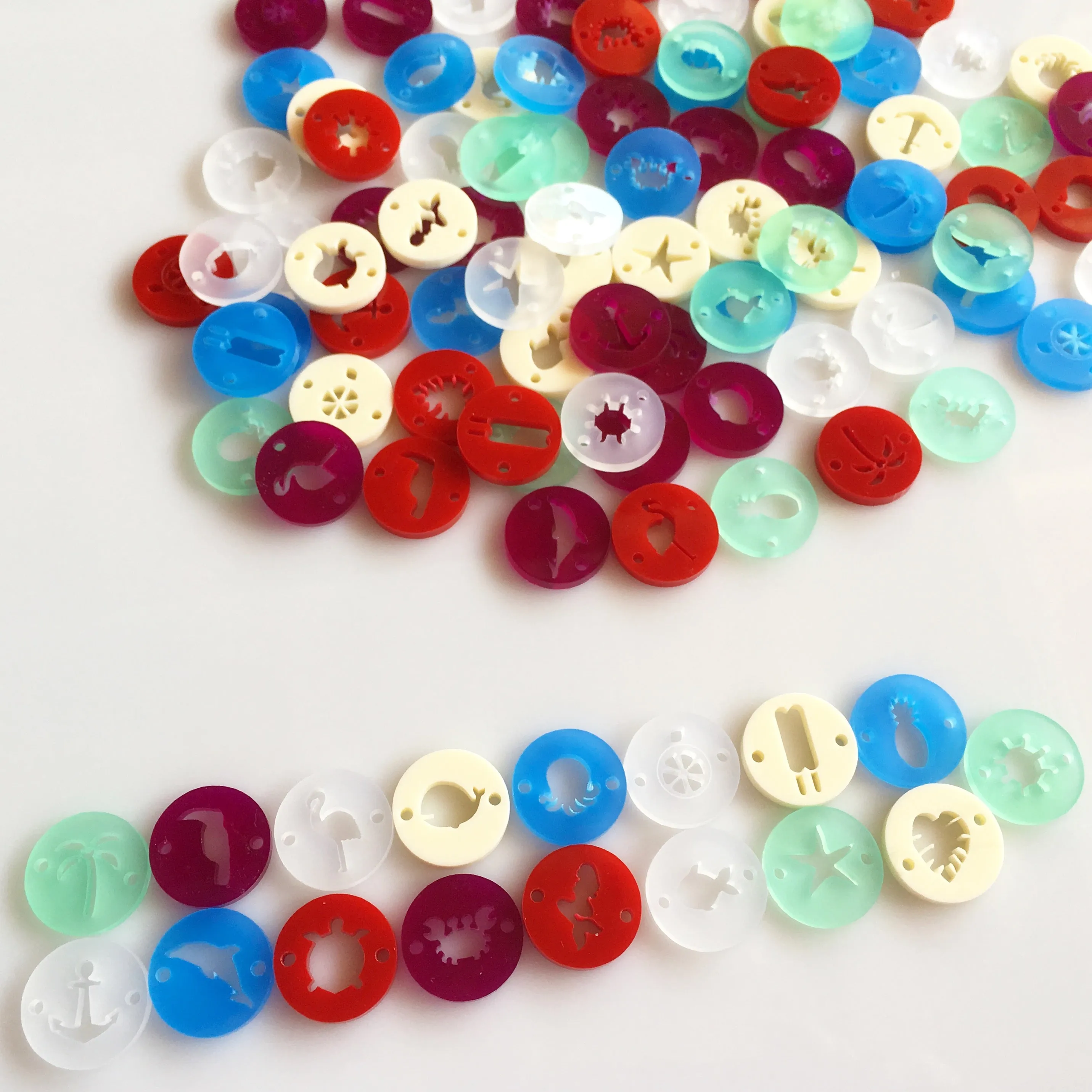 Summer themed connectors / 17 Links, 20mm