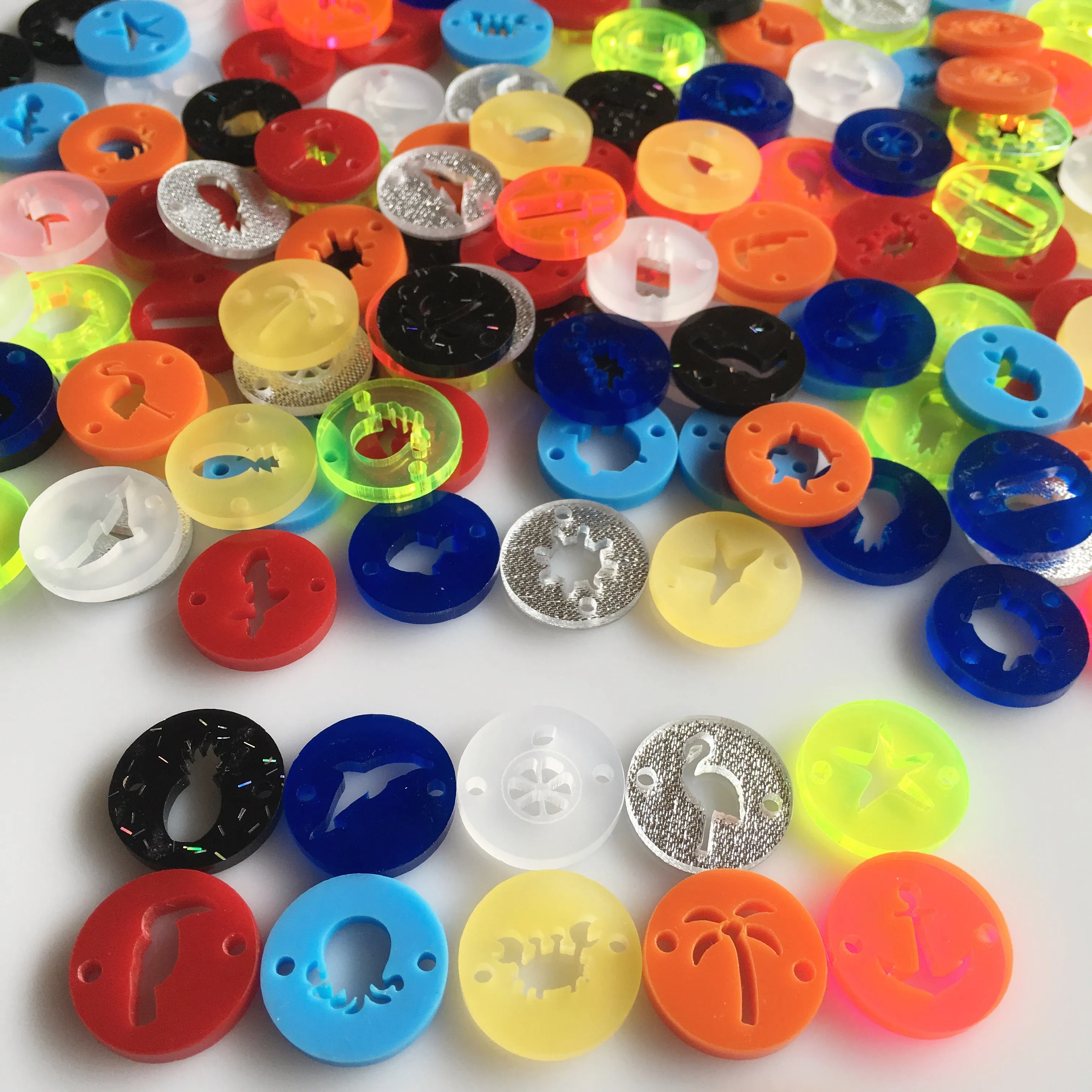 Summer themed connectors / 17 Links, 20mm