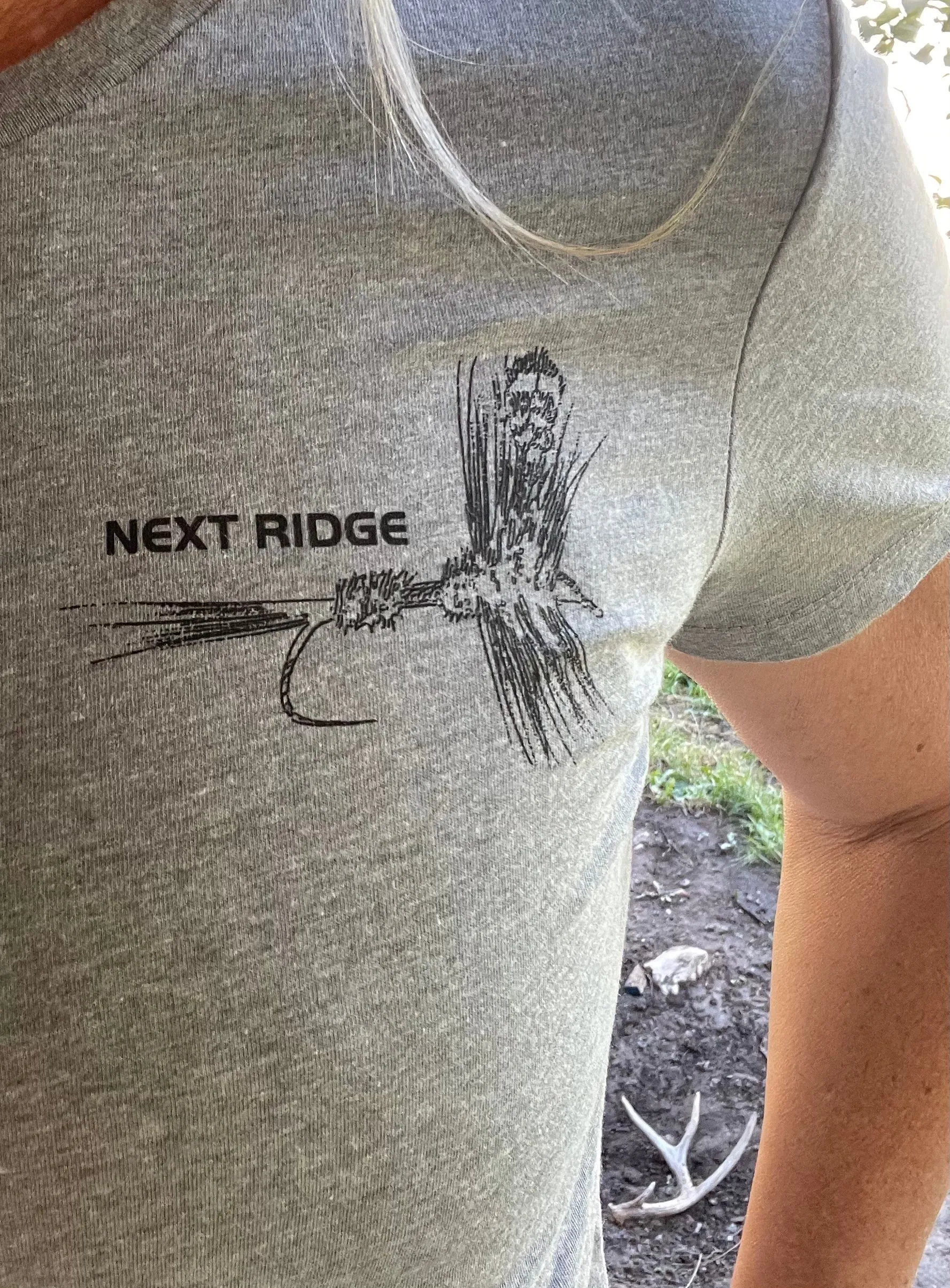 TIGHT LINES - Tee