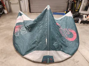 Used 2023 Eleveight RS  V1 7m Kiteboarding Kite