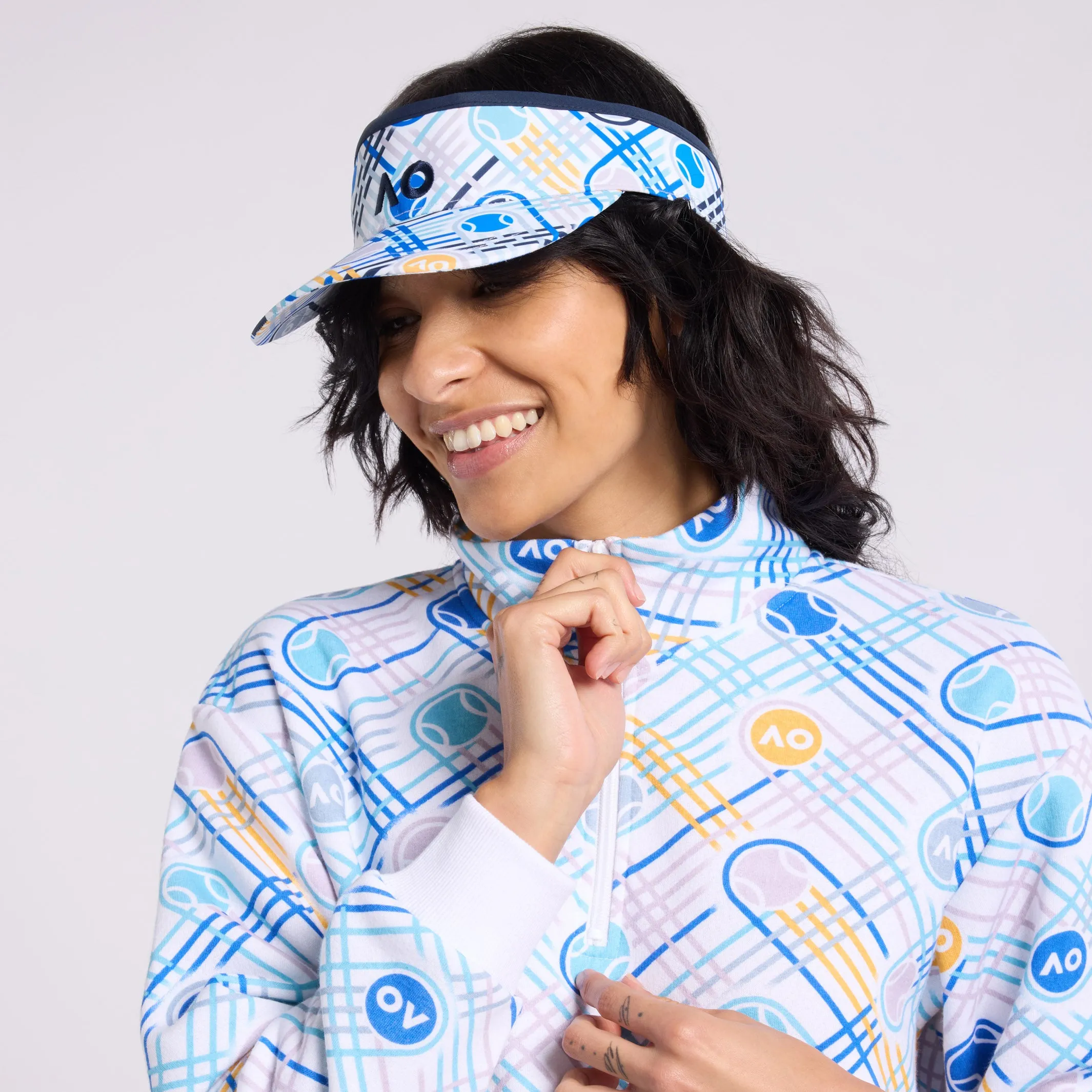 Visor Geometric Print