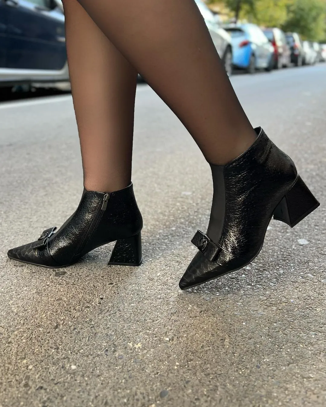 Women's Ankle Boots Leather Pointed Toe Anti-Slip Shoes